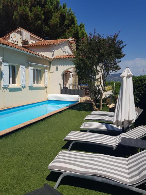 Hôtel Hotel Villa Maya 8, Avenue du Rivalet - Route de St Tropez - D98 83580 Saint-Tropez