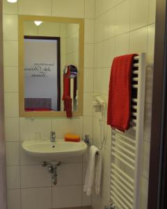 Hôtel Hotel von Heyden Von-Heyden-Strasse 26 93105 Tegernheim Bavière