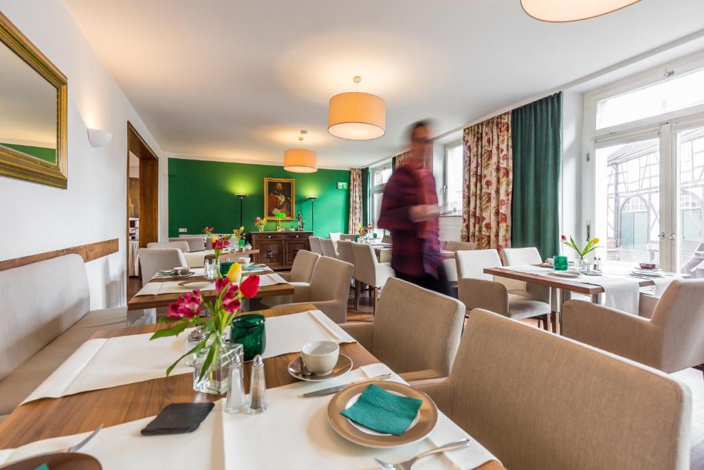 Hotel Vorderburg An der Vorderburg 1a, 36110 Schlitz