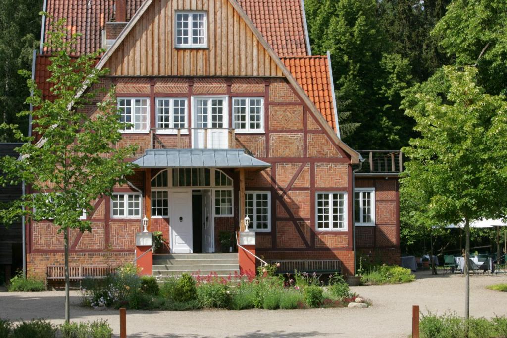 Hotel Waldhof auf Herrenland Waldhof auf Herrenland, 23879 Mölln