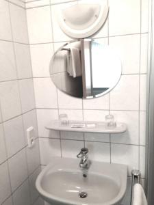 Hôtel Hotel Waldschlösschen Echthauser Straße 1 59757 Füchten Rhénanie du Nord - Westphalie