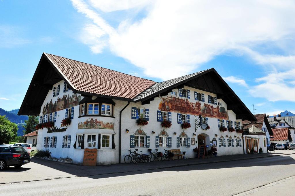 Hôtel Hotel Weinbauer Füssener Straße 3 87645 Schwangau