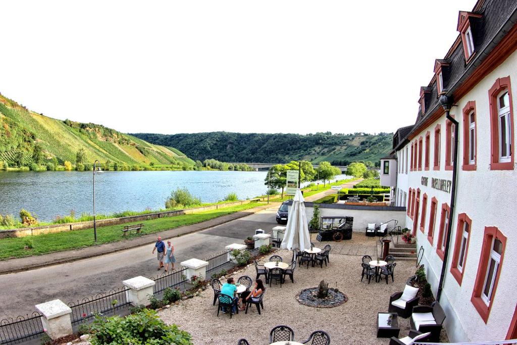 Hôtel Hotel- Weingut- Moselloreley Moselstrasse, 16 54498 Piesport