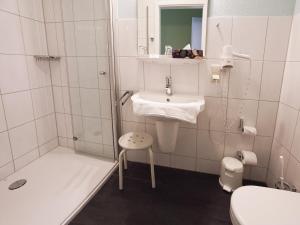 Hôtel Hotel Zum Herrenhaus Schloßstraße 10 99820 Behringen Thuringe