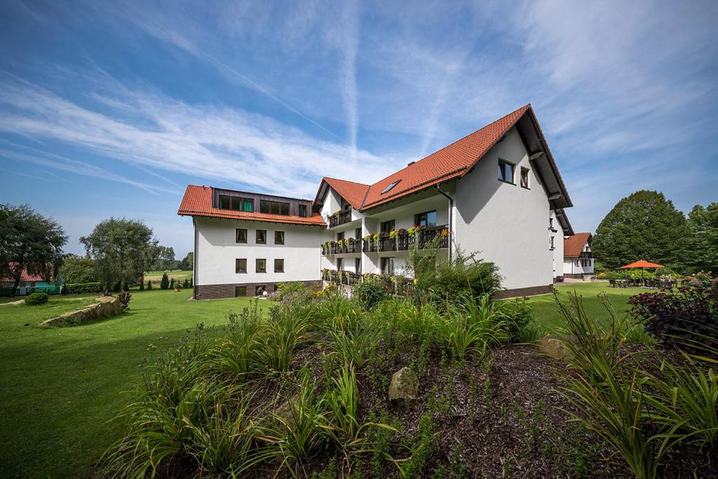 Hotel zum Taufstein Sparhofer Weg 21, 36148 Sparhof
