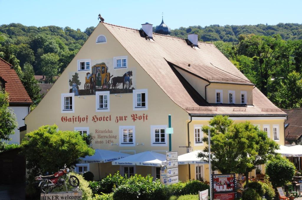 Hôtel Hotel zur Post Andechsstr. 1 82211 Herrsching am Ammersee