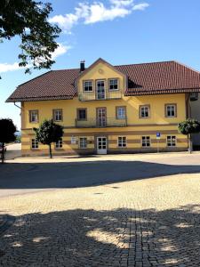 Hôtel Hotel Zur Post Frömel Marktplatz 6 94124 Büchlberg Bavière