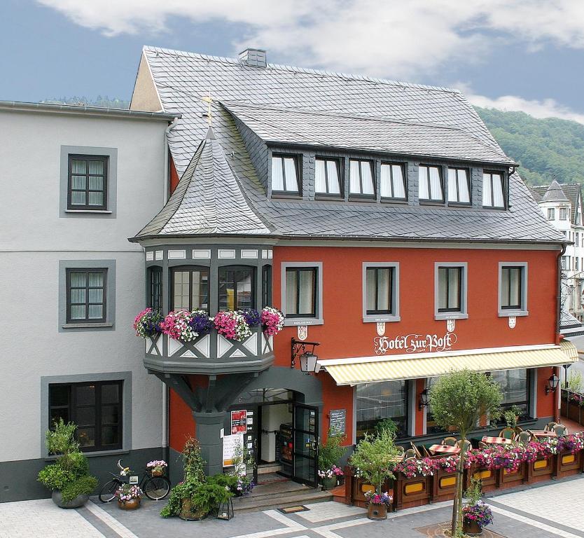 Hotel Zur Post Neuwieder Strasse 44, 56588 Waldbreitbach