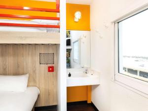 Hôtel hotelF1 Calais Coquelles Avenue Charles de Gaulle Chemin de Bergnieulles 62231 Coquelles Nord-Pas-de-Calais