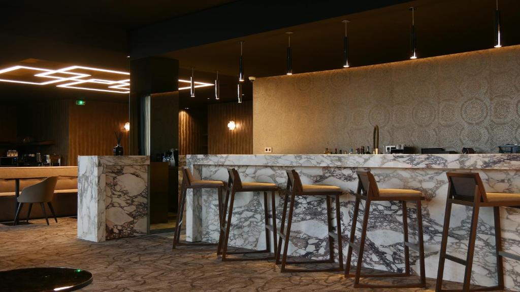Hôtel Howard Hotel Paris Orly Airport 87 Boulevard de Fontainebleau 91550 Paray-Vieille-Poste