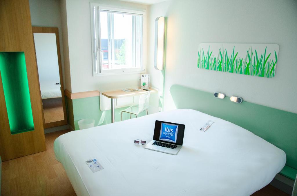 ibis budget Aeroport le Bourget Garonor Rue Robert Bremond, 93150 Le Blanc-Mesnil