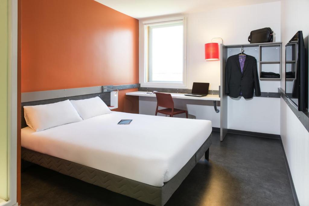 Hôtel ibis budget Aéroport Lyon Saint Exupéry 60 Rue du Royaume-Uni 69125 Saint-Exupéry