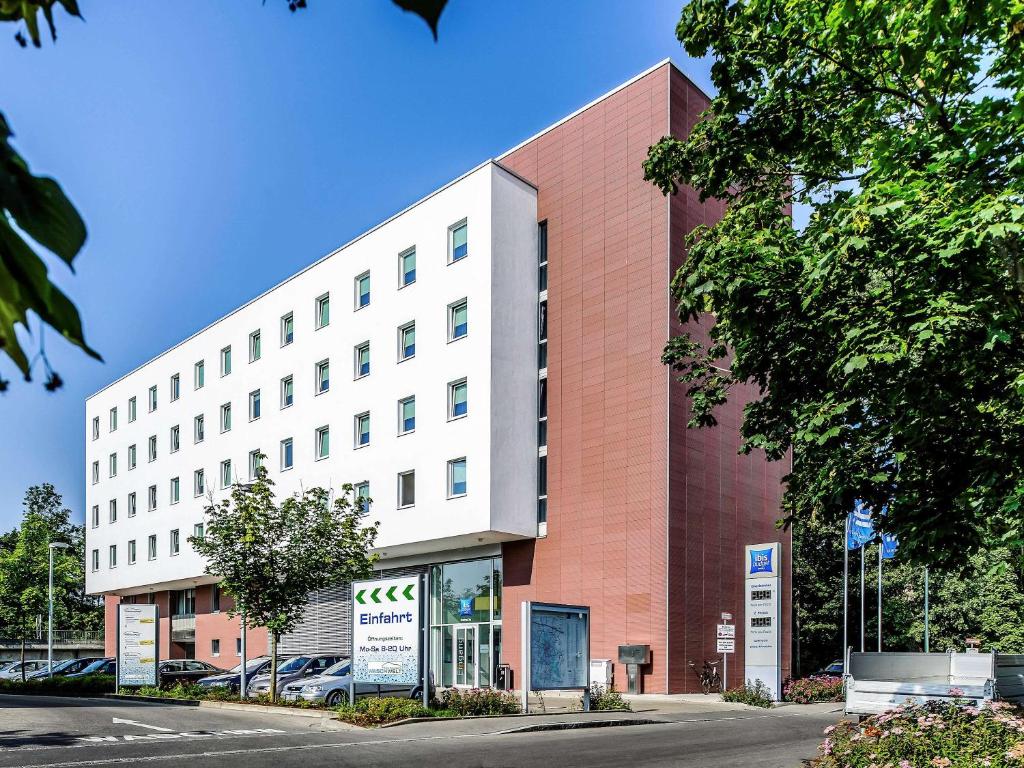 ibis budget Augsburg City Holzbachstr. 2a, 86152 Augsbourg