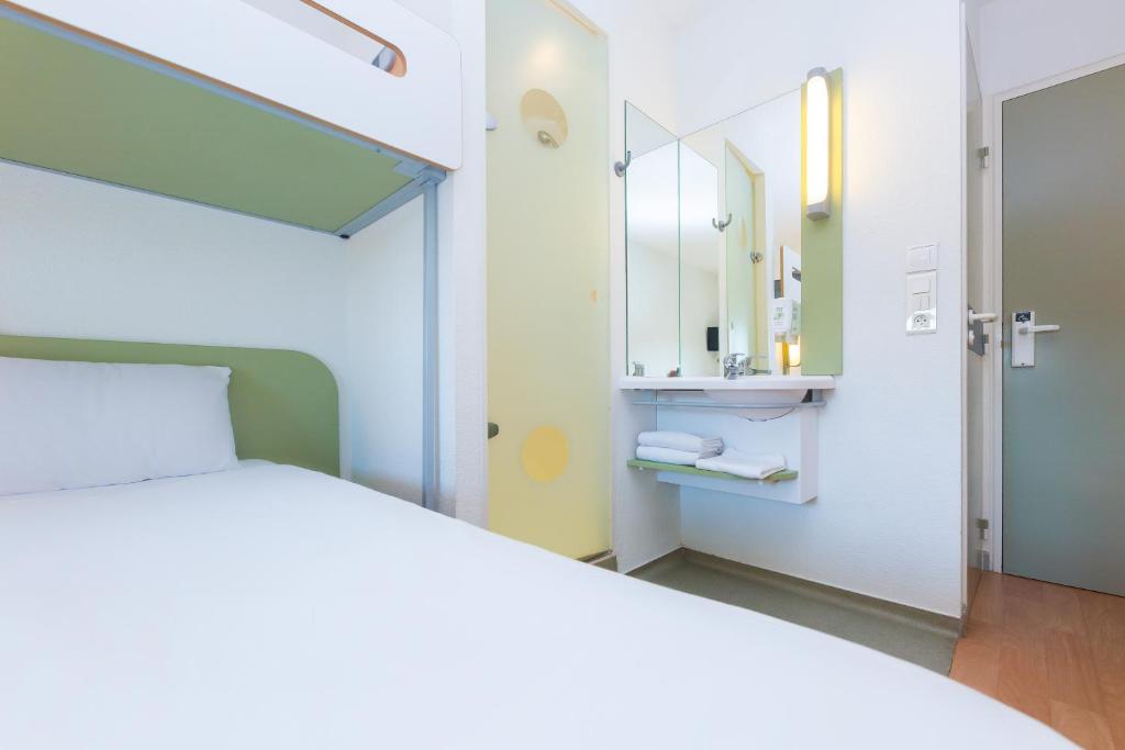 ibis budget Bergerac ZI La Cavaille Nord Route de Bordeaux, 24100 Bergerac