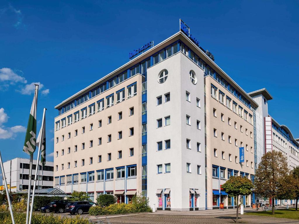 Hôtel ibis budget Berlin Ost Allee der Kosmonauten 33c 12681 Berlin