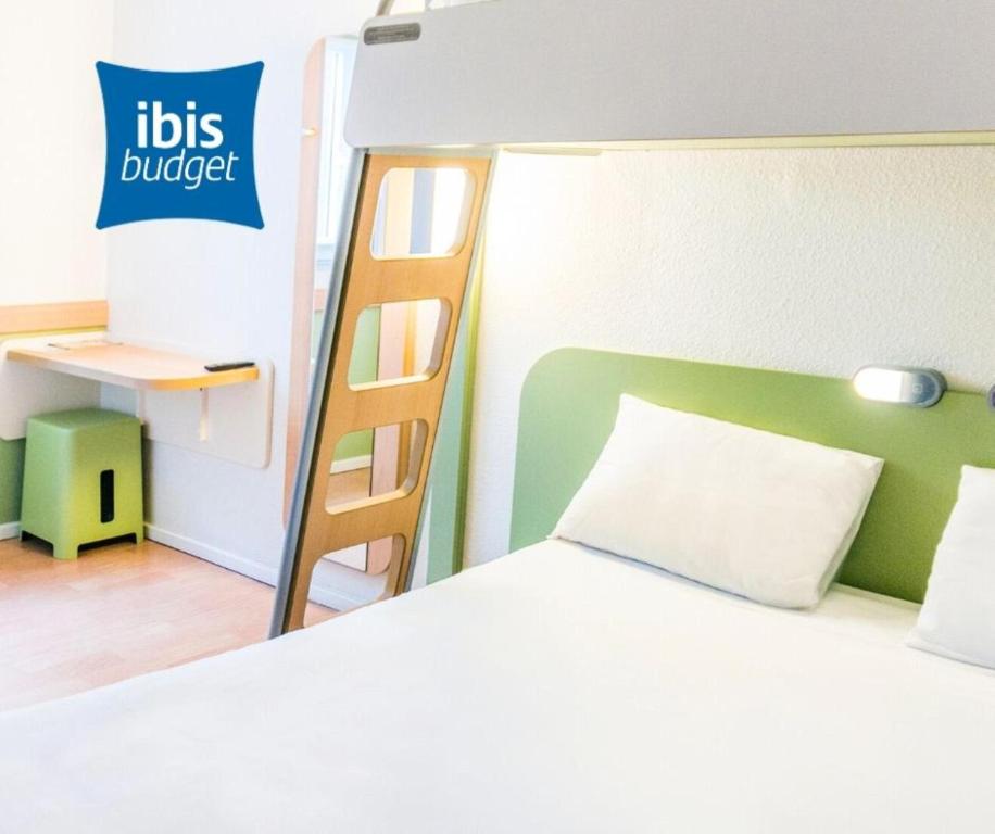 Hôtel ibis budget Bordeaux Lac Rue du Petit Barail 33300 Bordeaux