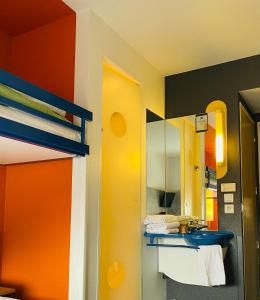 Hôtel Ibis Budget Colmar Centre Gare 15 Rue Stanislas 68000 Colmar Alsace