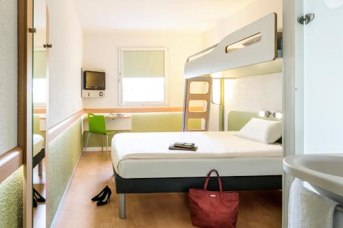 ibis budget Duisburg City am Innenhafen