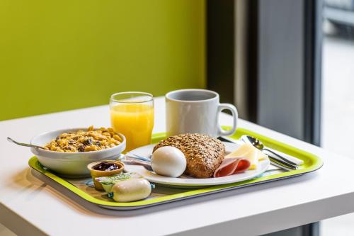 ibis budget Duisburg City am Innenhafen