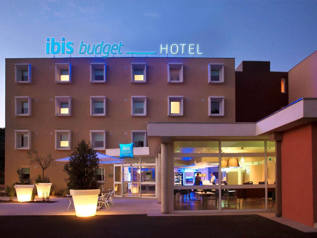 Hôtel ibis budget Loriol Le Pouzin ZA Rhône Vallée, RD 104 07250 Le Pouzin