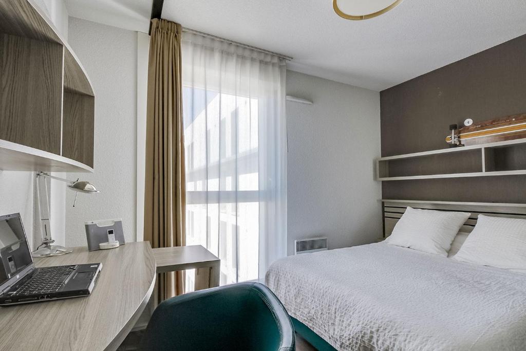 ibis budget Marseille Aeroport Provence 13729 Marignane