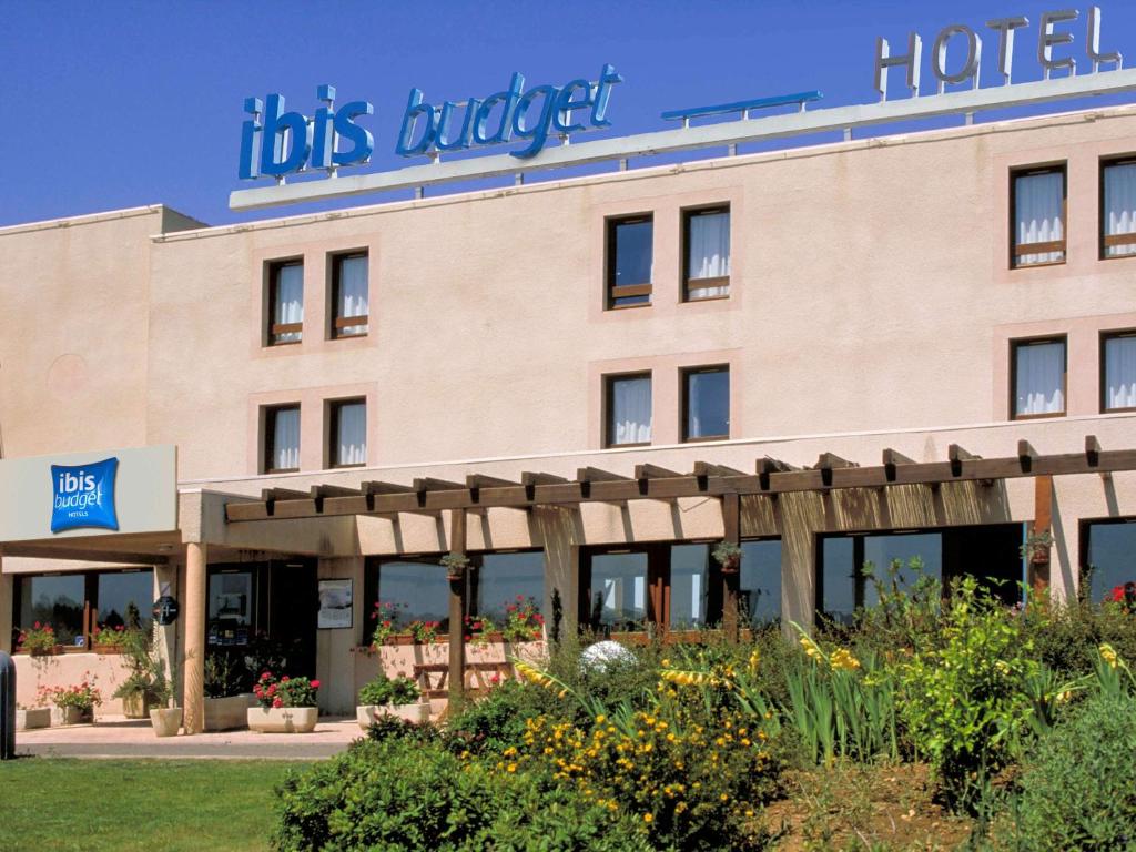 ibis budget Narbonne Sud A9/A61 Rue Becquerel , Z.I La Coupe, 11100 Narbonne