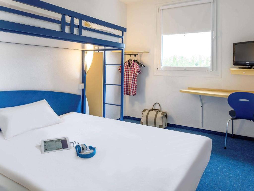 Hôtel Ibis Budget Orly Chevilly Tram 7 72, Avenue de Stalingrad RN 7 94550 Chevilly-Larue