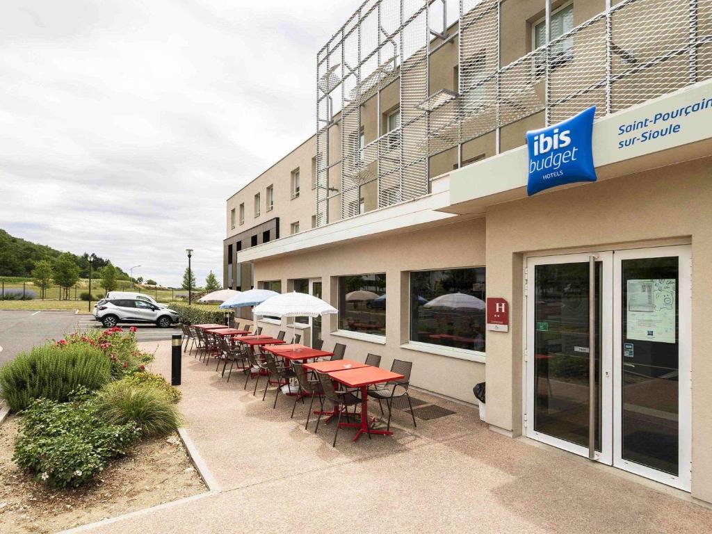 Hôtel ibis budget Saint Pourcain Zac les Jalfrettes - 10 Rue Jean Jaurès 03500 Saint-Pourçain-sur-Sioule