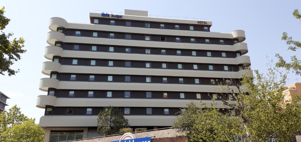 ibis budget Toulouse Centre Gare 27, boulevard des Minimes, 31200 Toulouse