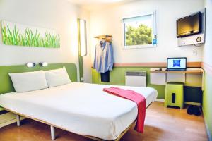 Hôtel ibis budget Valenciennes Petite-Forêt rue Louis Joseph Gay Lussac, Zone Commerciale Auchan 59494 Petite-Forêt Nord-Pas-de-Calais