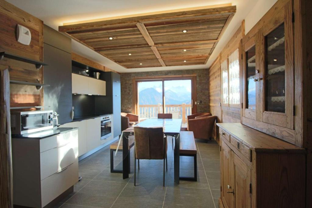 IBIS Cannes Mouans Sartoux parking gratuit 06370 Mouans-Sartoux