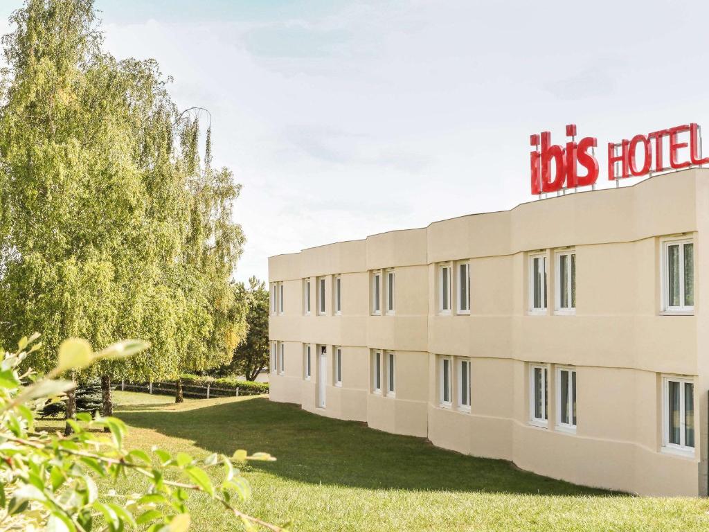 ibis Chalons en Champagne Route de Suippes D977, 51000 Châlons-en-Champagne