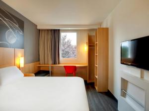 Hôtel ibis Clermont Ferrand Nord Riom Rue Louis Armstrong 63200 Riom Auvergne