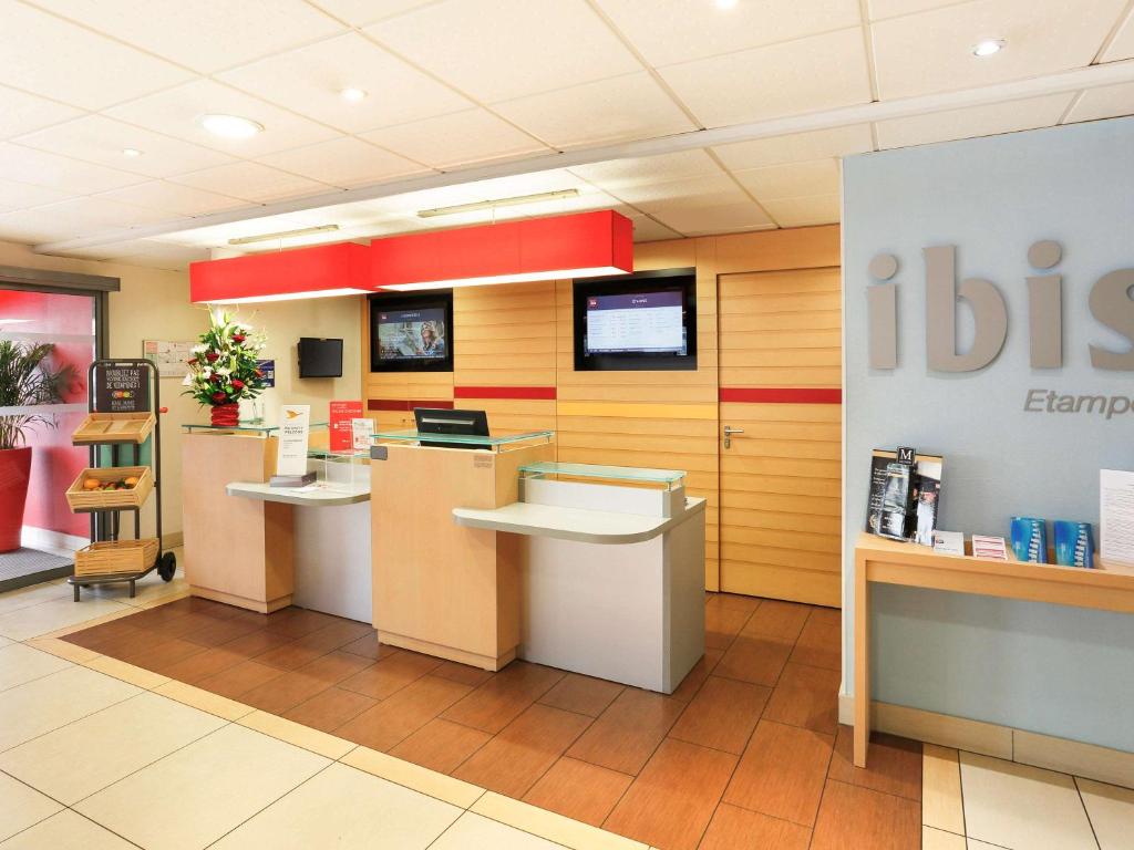 Hôtel ibis Etampes 14 Rue Du Rempart 91150 Étampes