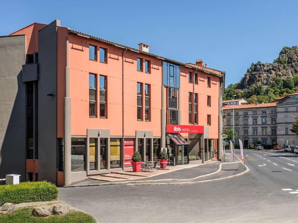 Hôtel ibis Le Puy-en-Velay Centre 1 avenue d'Aiguilhe 43000 Le Puy-en-Velay