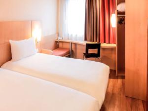 Hôtel ibis Lille Centre Gares 29, avenue Charles Saint-Venant 59000 Lille Nord-Pas-de-Calais