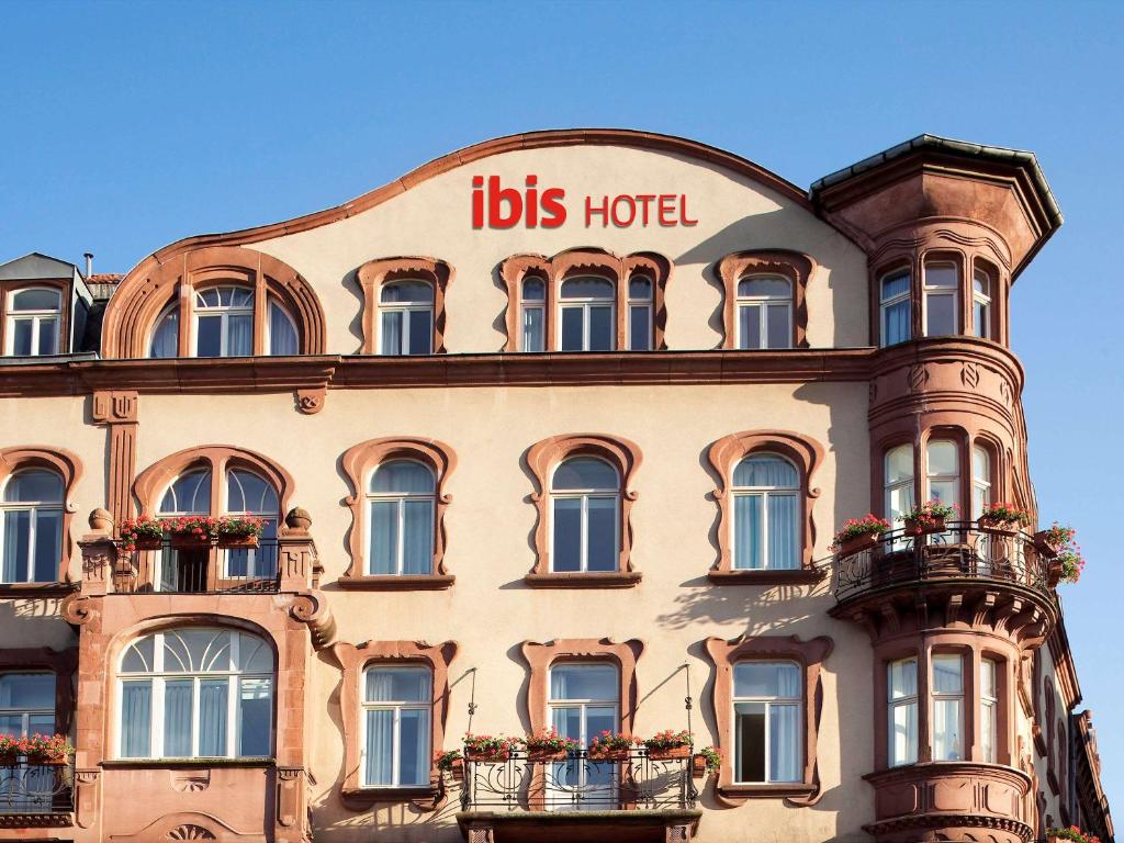 Hôtel ibis Metz Centre Gare 3 bis rue Vauban 57000 Metz