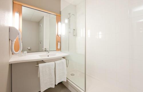 ibis Paris Pantin Eglise