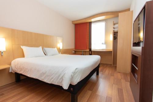 ibis Rochefort