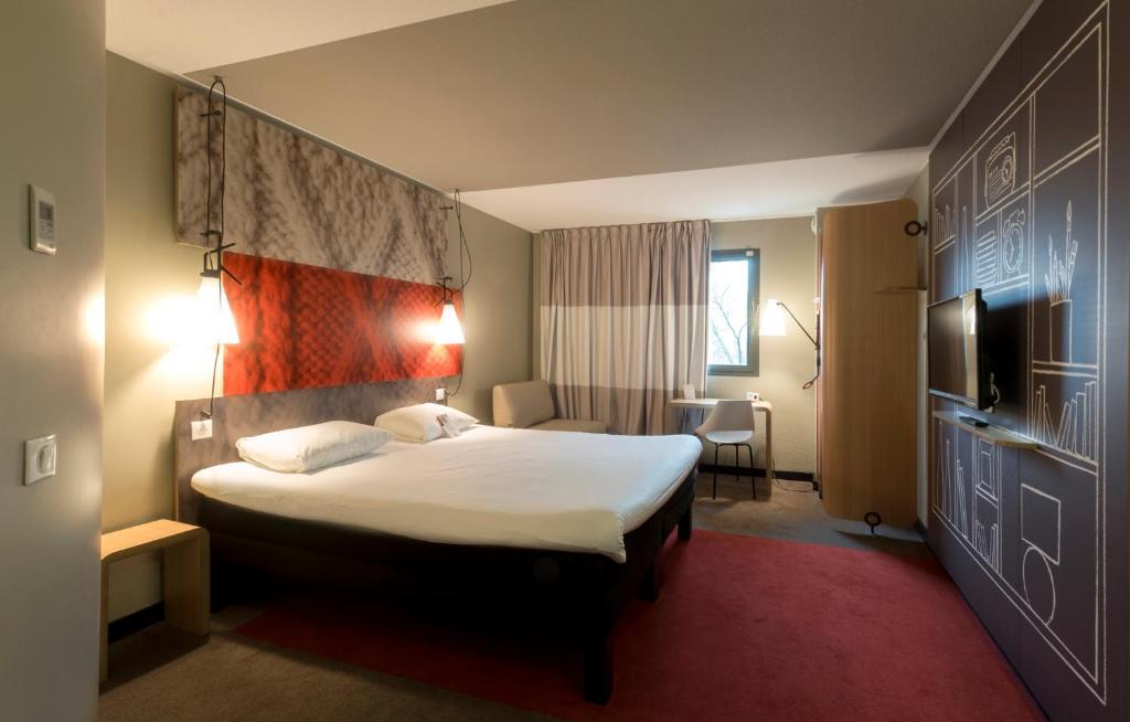 Hôtel ibis Rouen Centre Champ de Mars 12 Avenue Aristide Briand 76000 Rouen