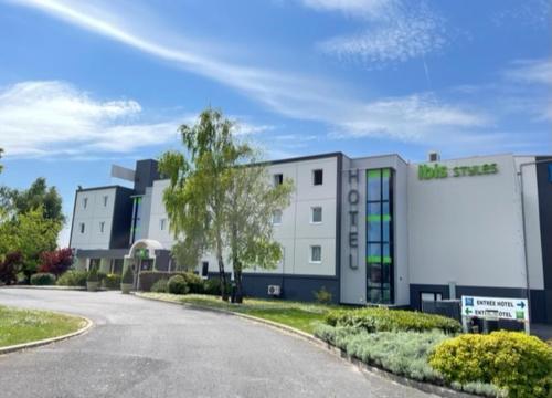 Ibis Styles Cognac