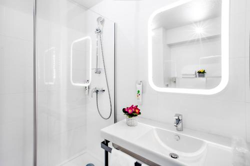 ibis Styles Perpignan Canet En Roussillon