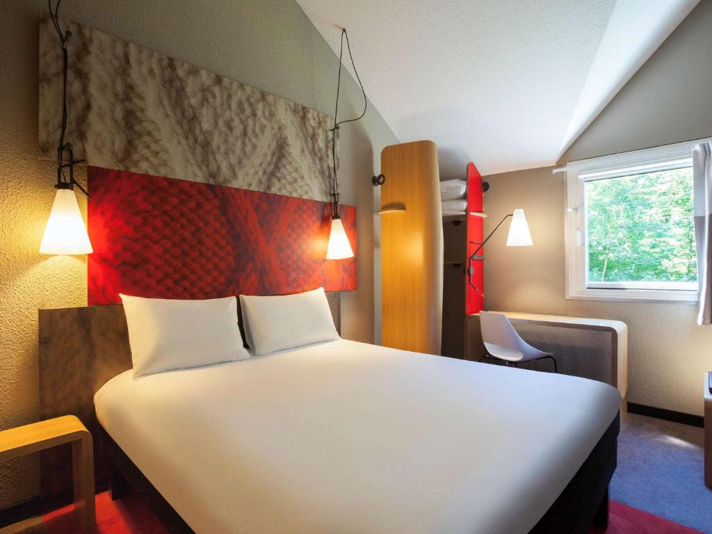 Hôtel ibis Velizy Jouy-En-Josas Domaine De La Cour Roland 78350 Jouy-en-Josas