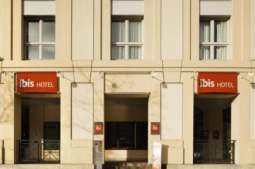 ibis Versailles Château