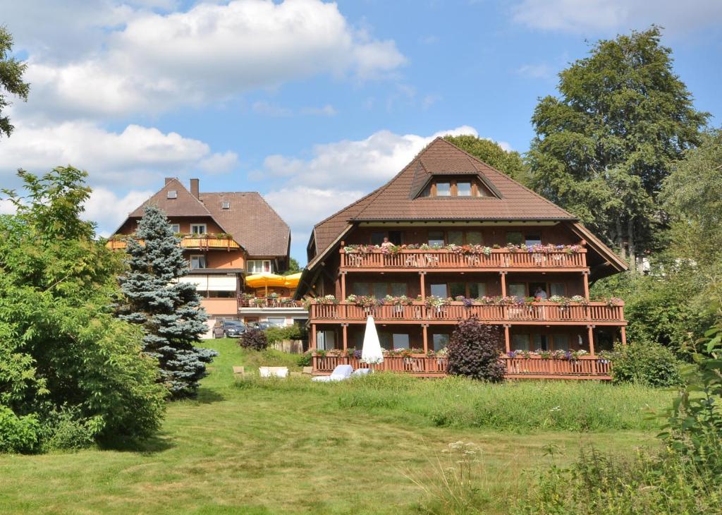 IMbery Hotel & Restaurant Hinterzarten Rathausstr.14, 79856 Hinterzarten