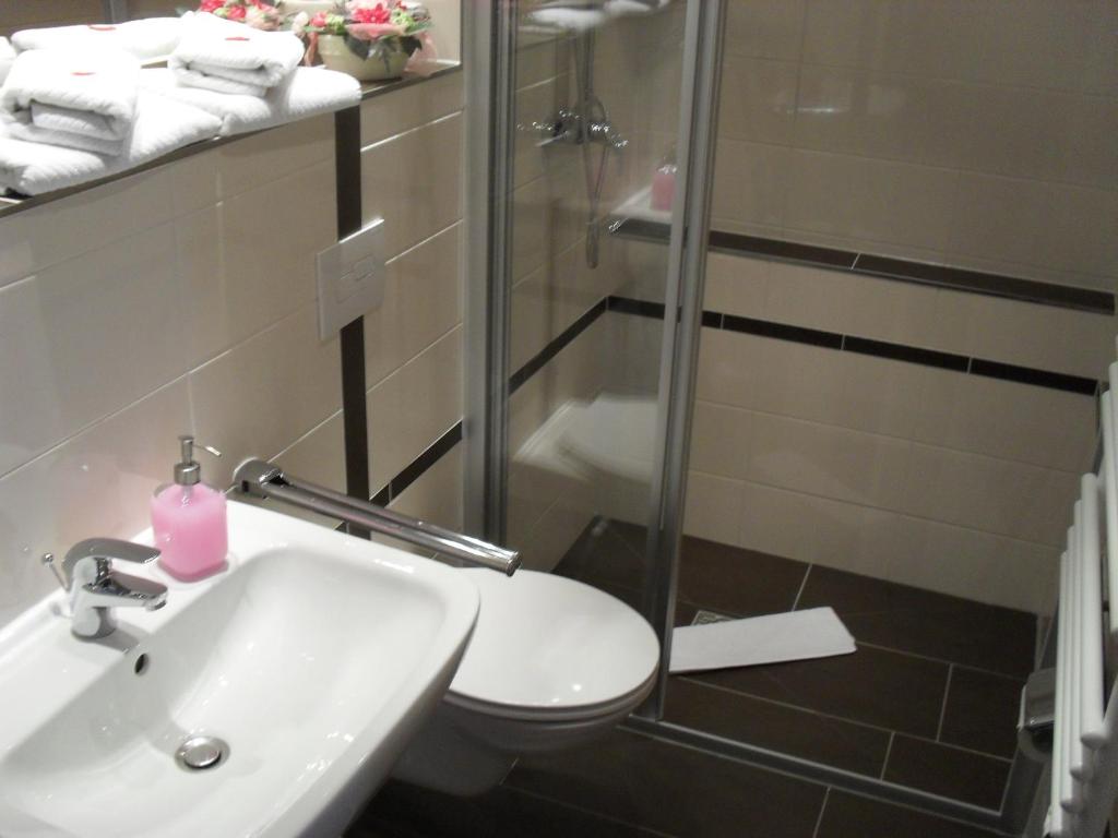 Hôtel In Piazza Bahnhofstrasse 6 07639 Bad Klosterlausnitz
