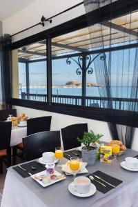 Hôtel Joseph Charles Route de Bastia 20220 LʼÎle-Rousse Corse