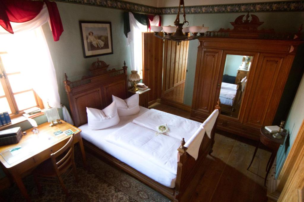 Hôtel Klausenhof Friedensstasse 28 37318 Bornhagen