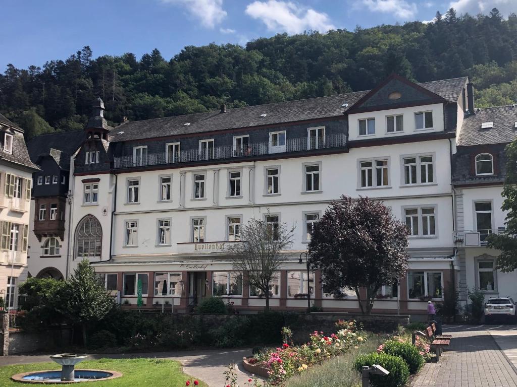 Kurhotel Quellenhof Kurfürstenstr. 25, 56864 Bad Bertrich