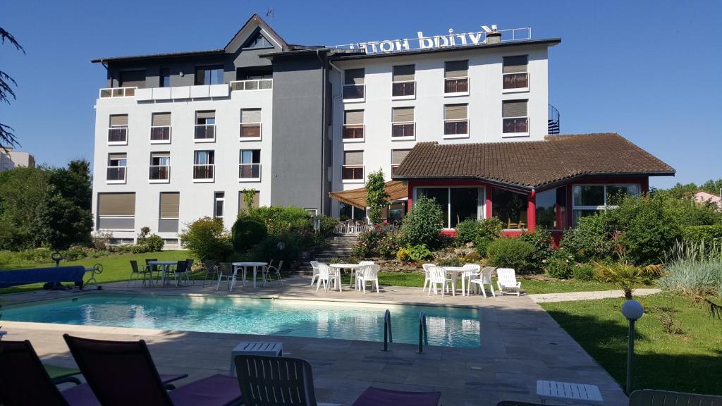 Hôtel Kyriad Bourg En Bresse 18 rue des Dimes 01000 Bourg-en-Bresse